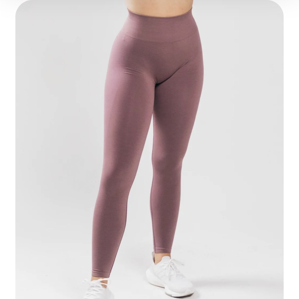 Alphalete Amplify Passive Purple Leggings Women’s Size Medium